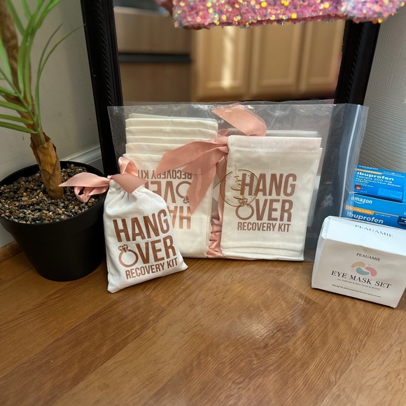 Bachelorette Bridal Party Favor Bags - Picture 11 of 11